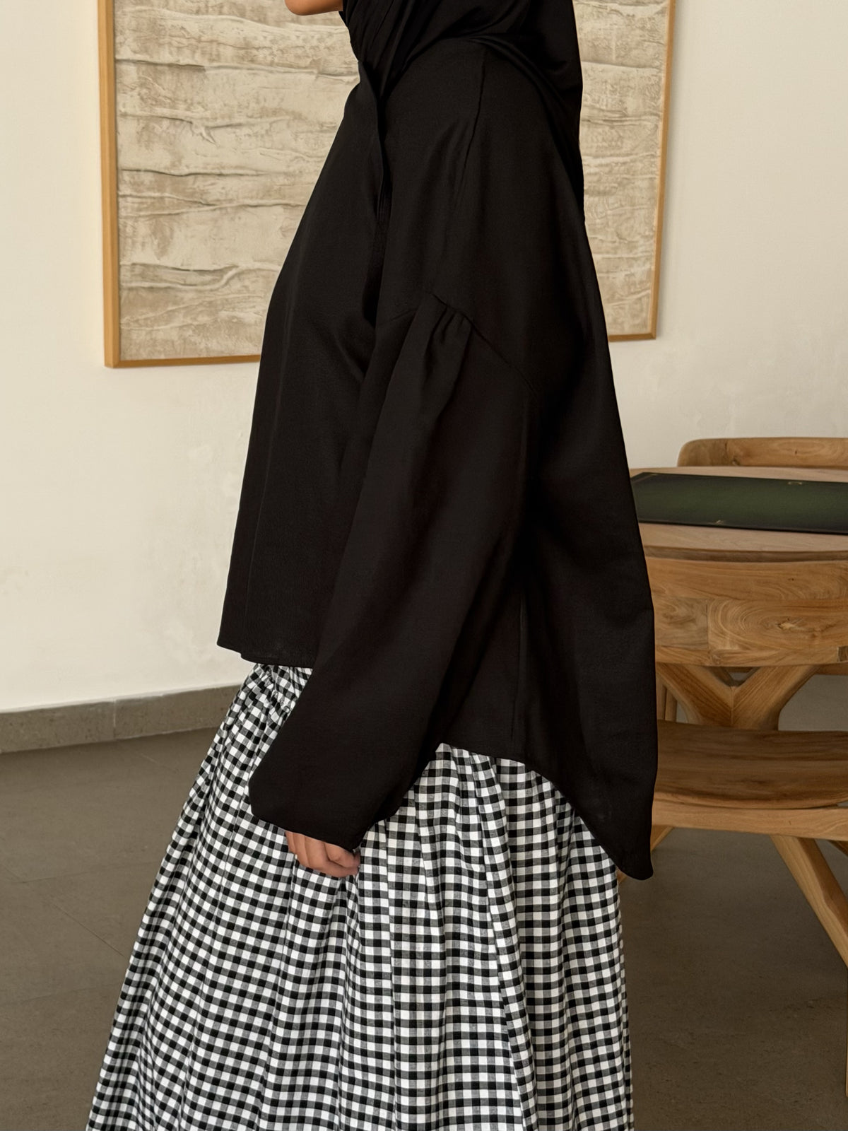 Blouse à col courbé — Noir