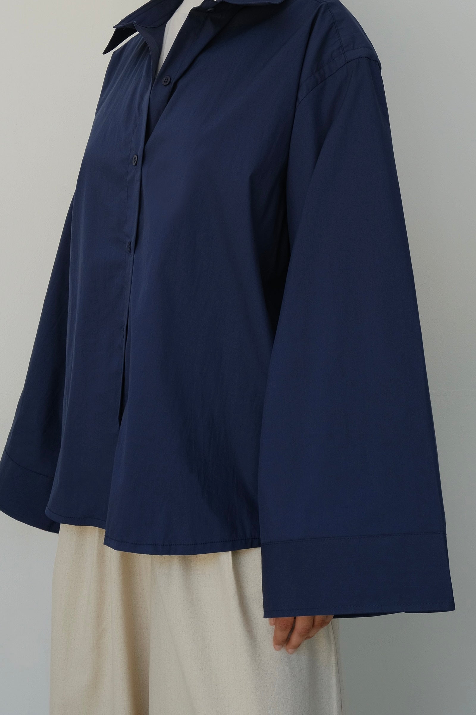 Chemise à manches évasées — Bleu marin