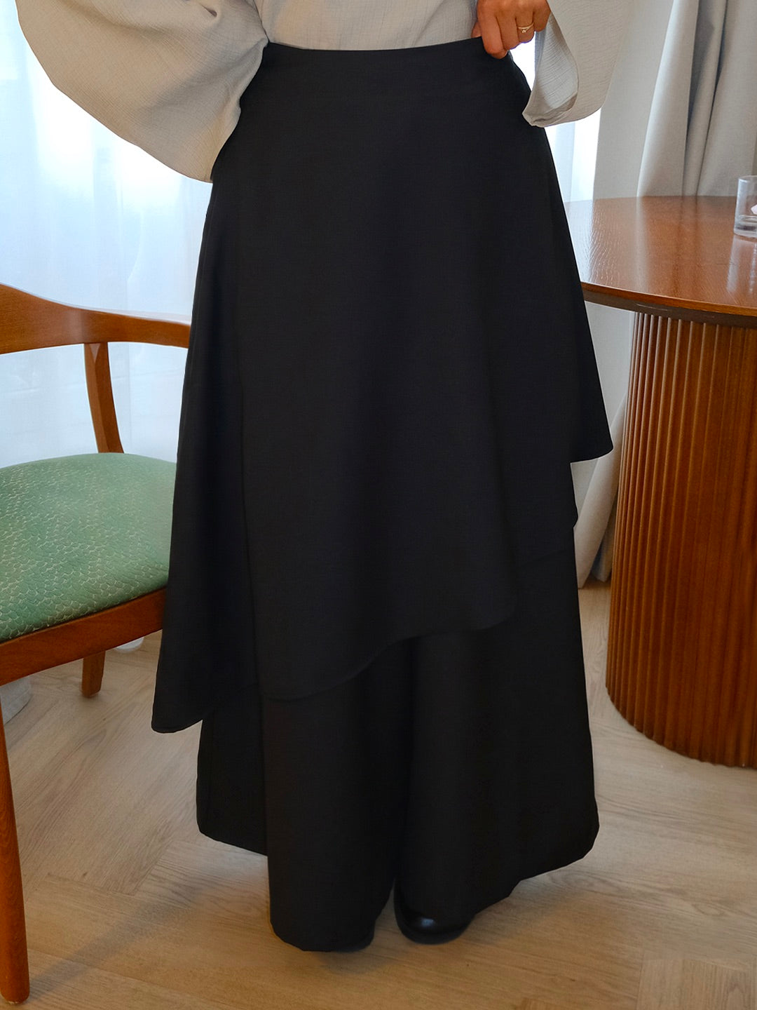 Jupe midi asymétrique — Noir